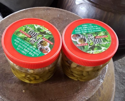 Green Plum Pickles